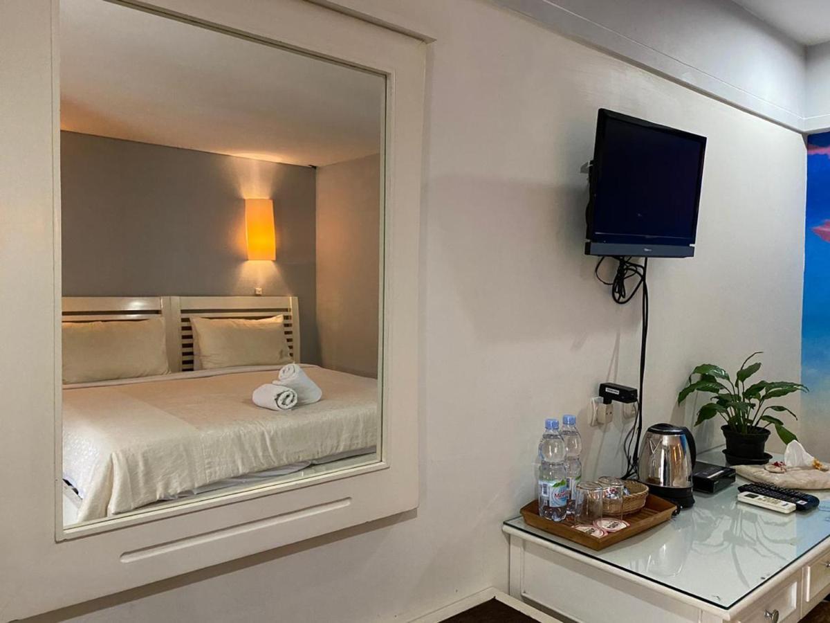 La Nostalgie Boutique Guest House Μπαντούνγκ Εξωτερικό φωτογραφία