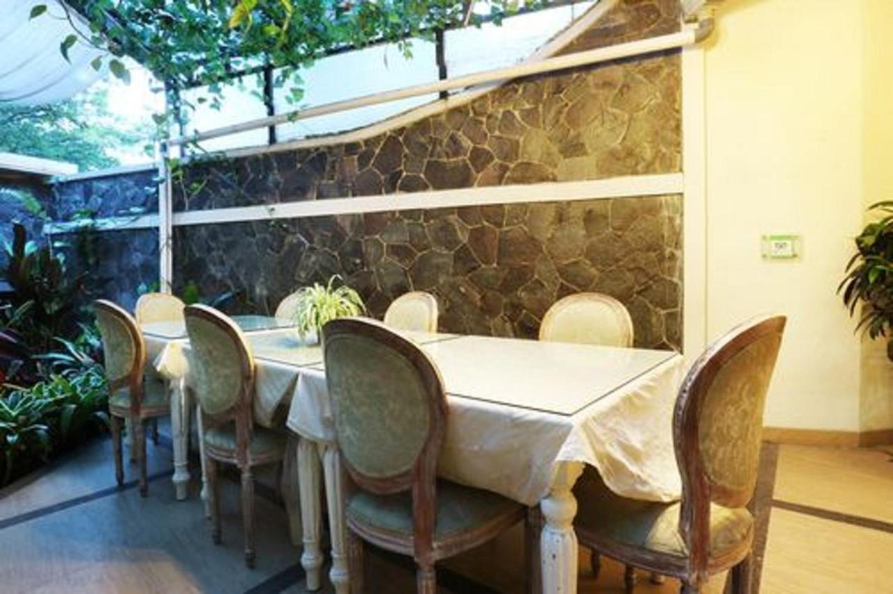 La Nostalgie Boutique Guest House Μπαντούνγκ Εξωτερικό φωτογραφία