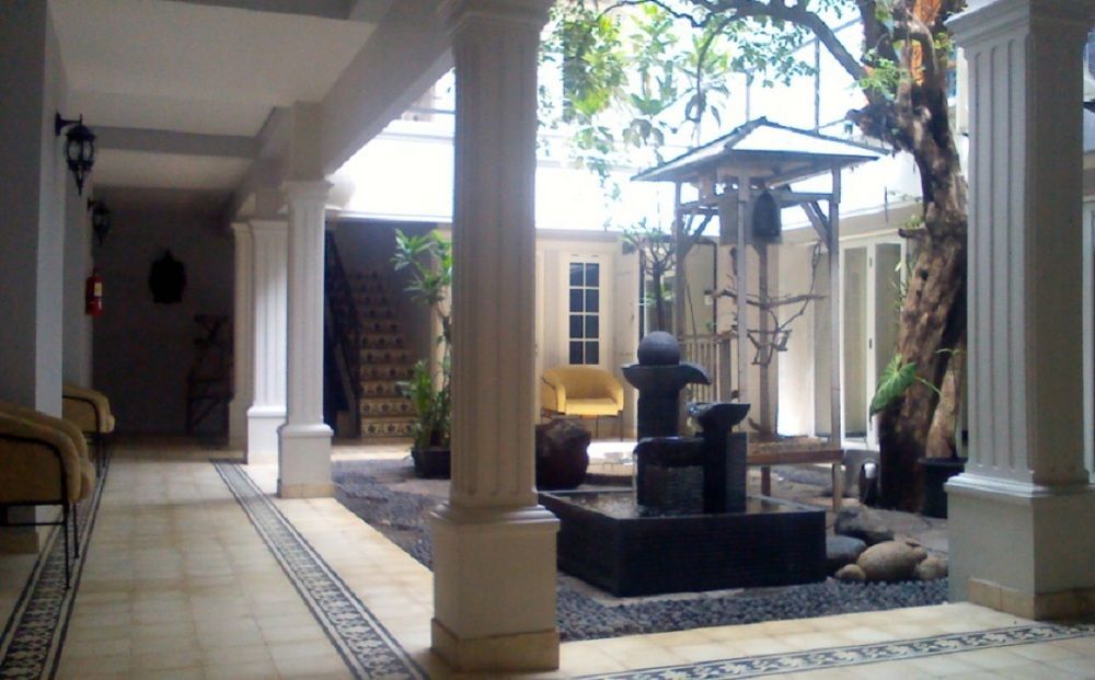 La Nostalgie Boutique Guest House Μπαντούνγκ Εξωτερικό φωτογραφία