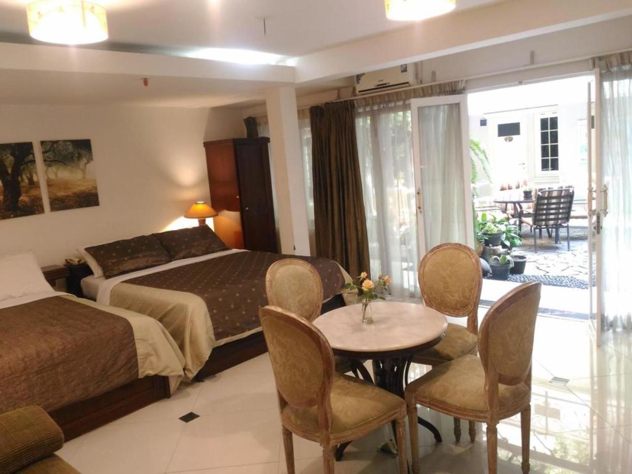 La Nostalgie Boutique Guest House Μπαντούνγκ Εξωτερικό φωτογραφία