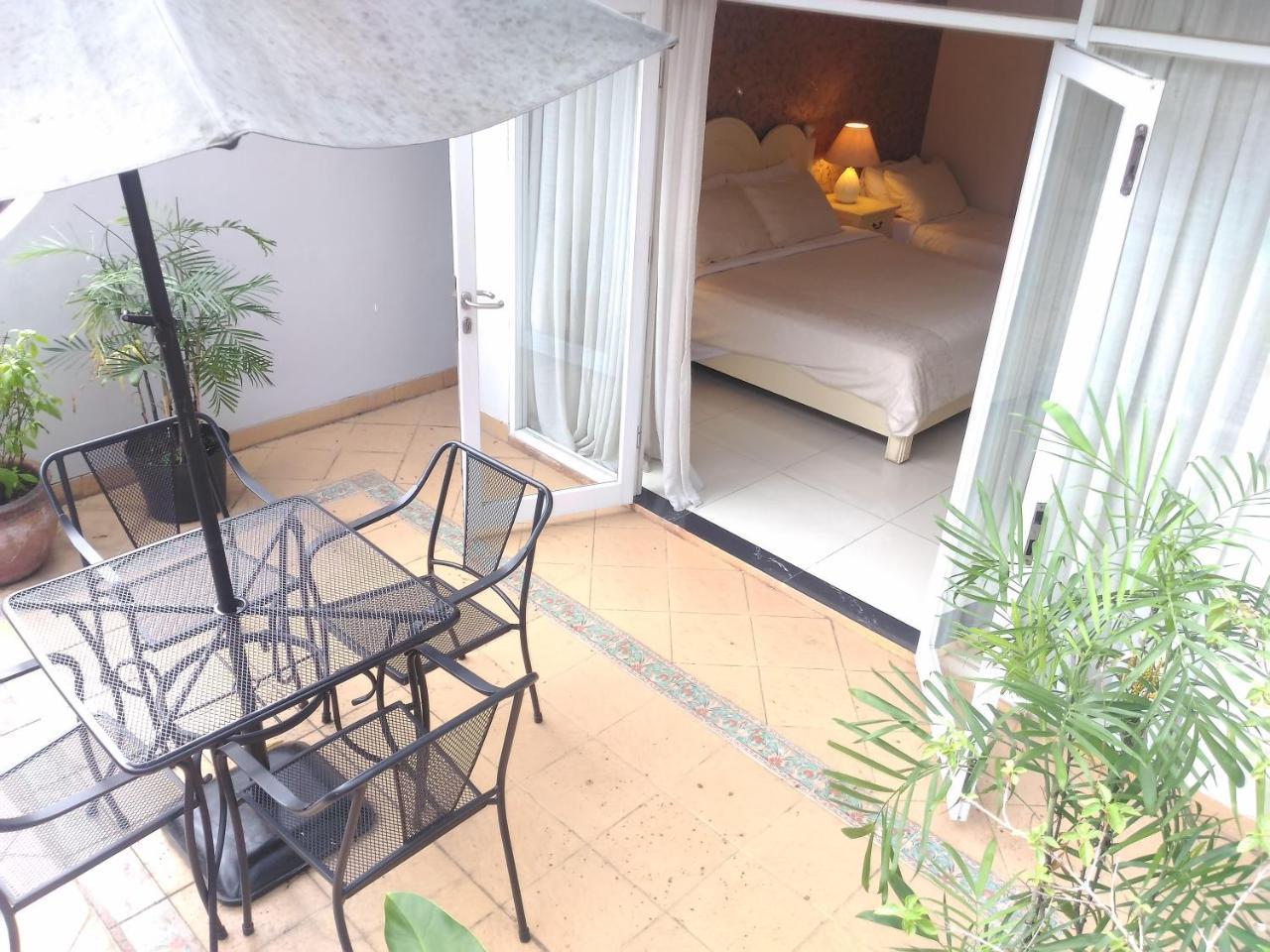 La Nostalgie Boutique Guest House Μπαντούνγκ Εξωτερικό φωτογραφία